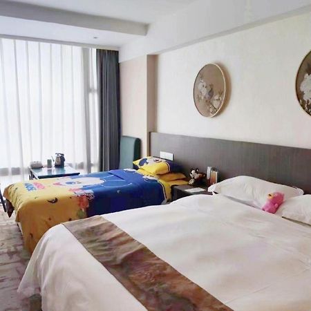 New Friendship Hotel ลั่วหยาง ภายนอก รูปภาพ