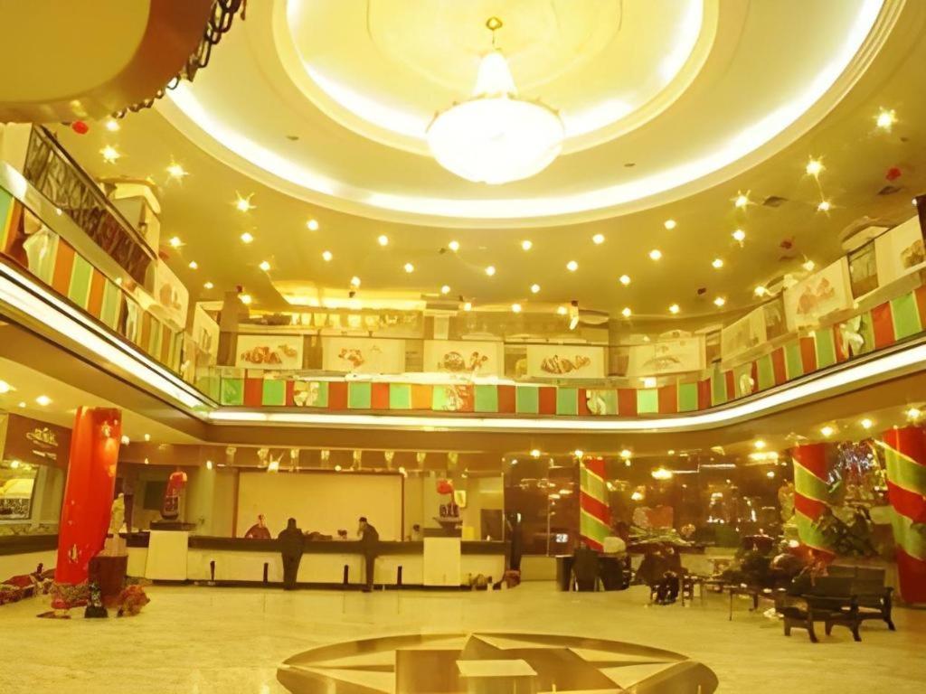 New Friendship Hotel ลั่วหยาง ภายนอก รูปภาพ