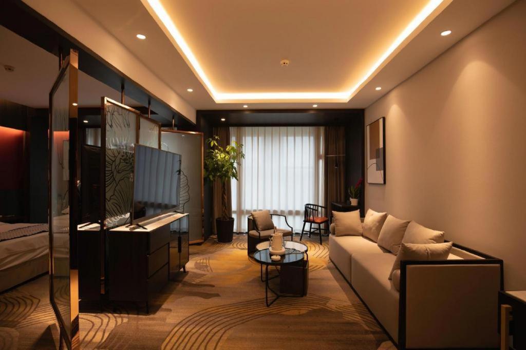 New Friendship Hotel ลั่วหยาง ภายนอก รูปภาพ