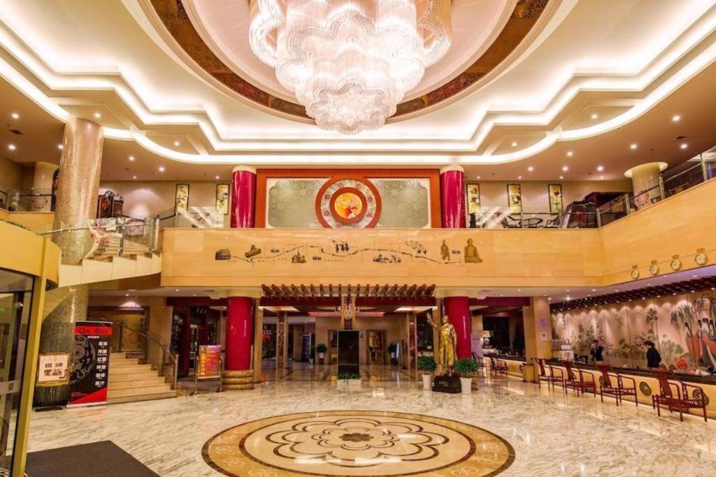 New Friendship Hotel ลั่วหยาง ภายนอก รูปภาพ